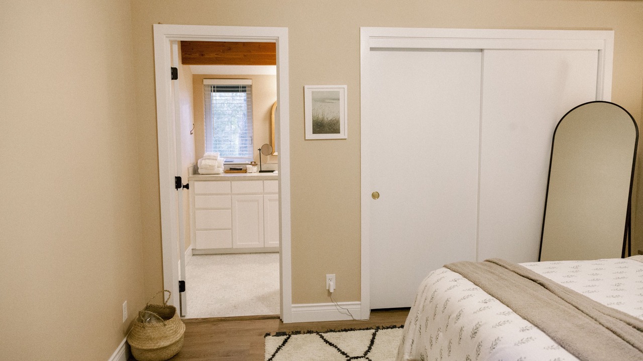 Photo of Bedroom in Long Beach