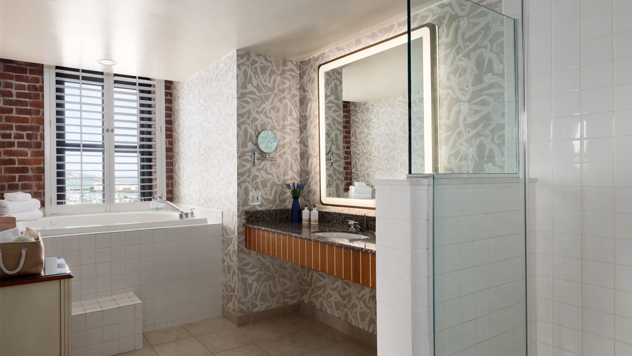 Photo of Bathroom in Fisherman's Wharf