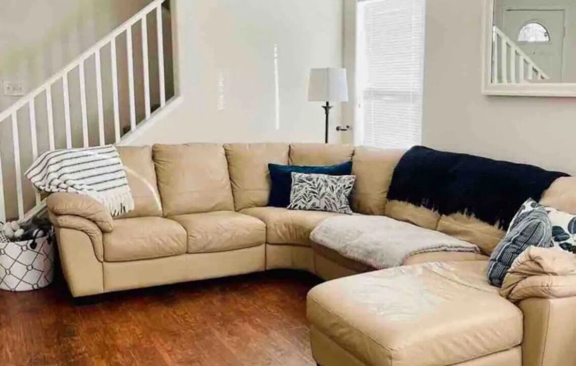 Photo of Livingroom in Enterprise