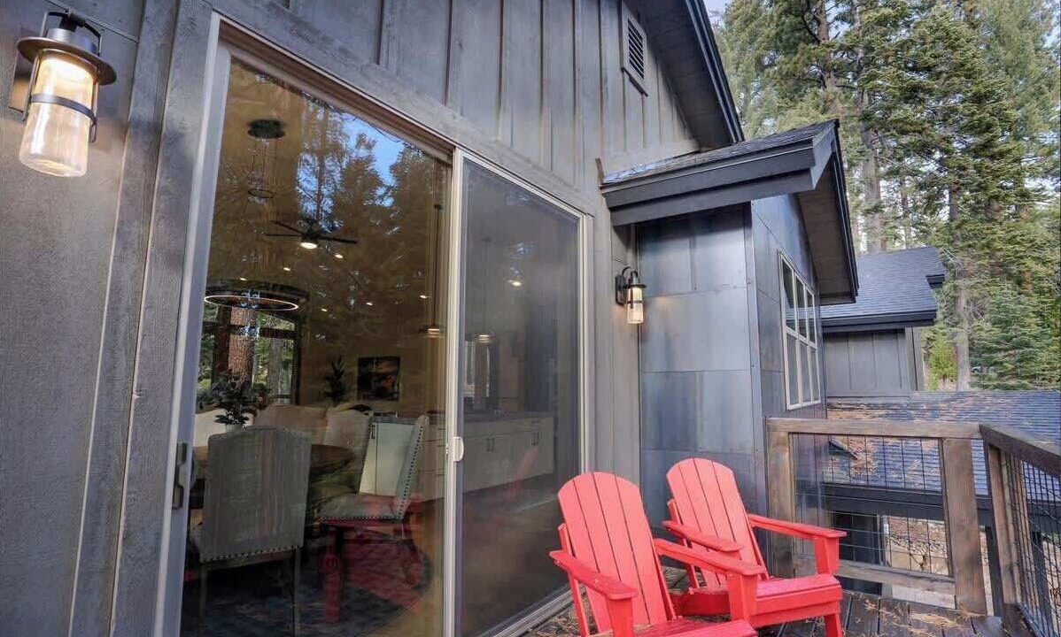 Photo of Patio Balcony in Carnelian Bay