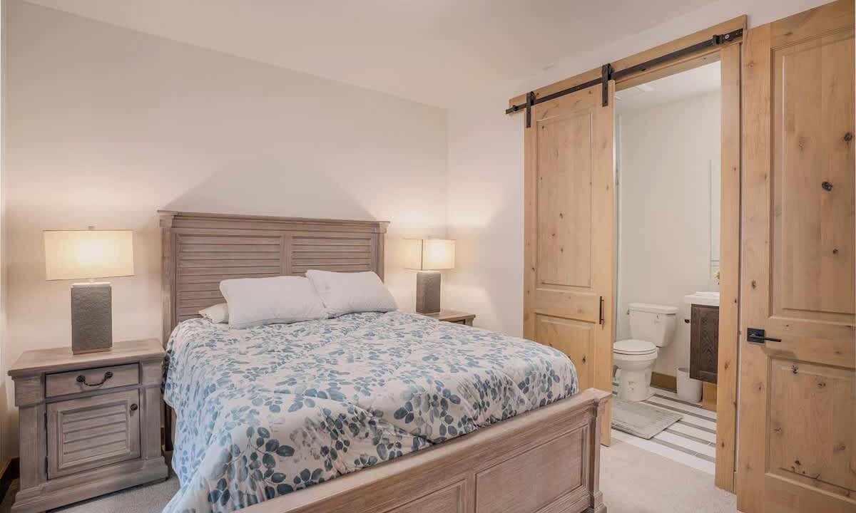 Photo of Bedroom in Carnelian Bay