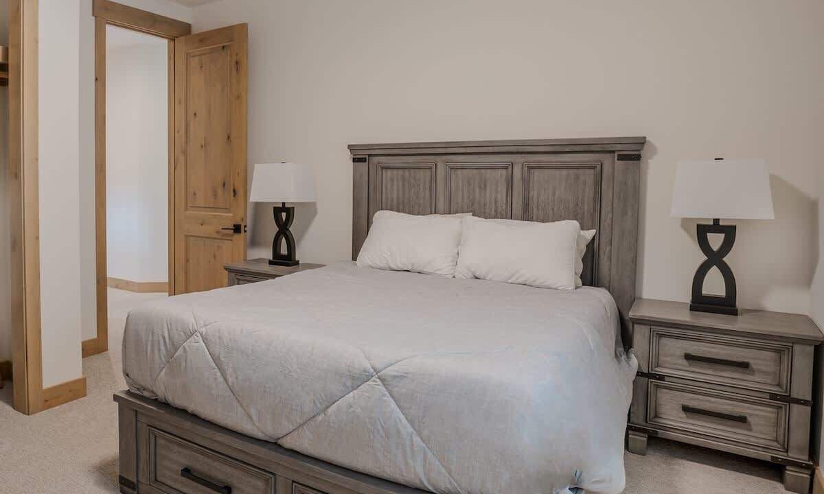 Photo of Bedroom in Carnelian Bay