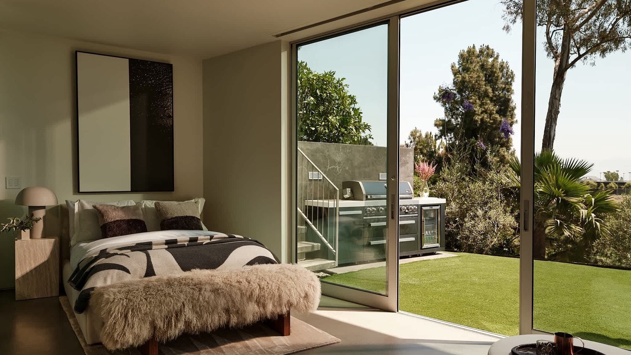 Photo of Outdoor in Hollywood Hills
