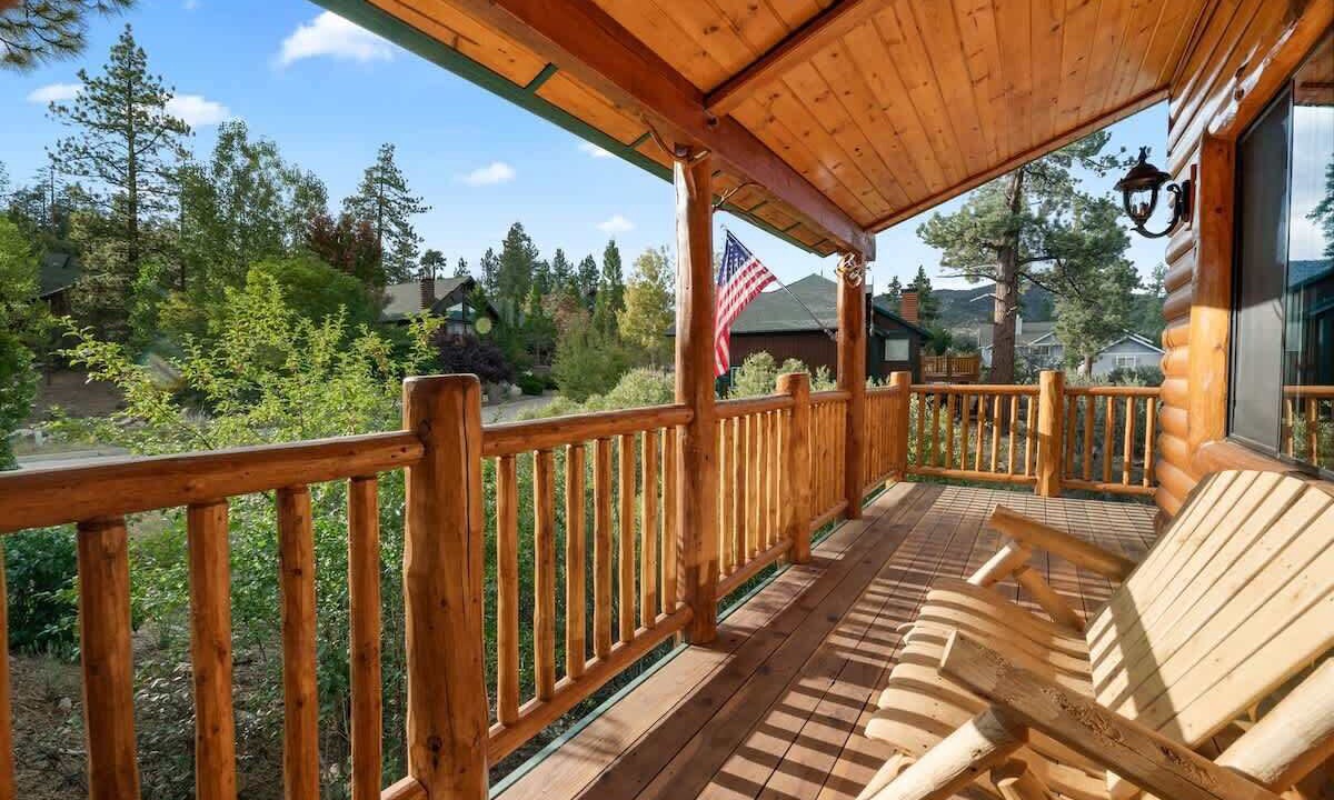 Photo of Outdoor in Castle Glen Estates