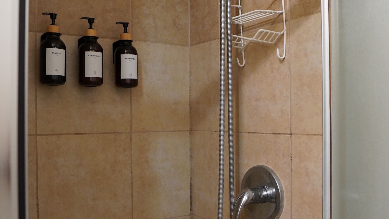 Photo of Bathroom in Oakridge