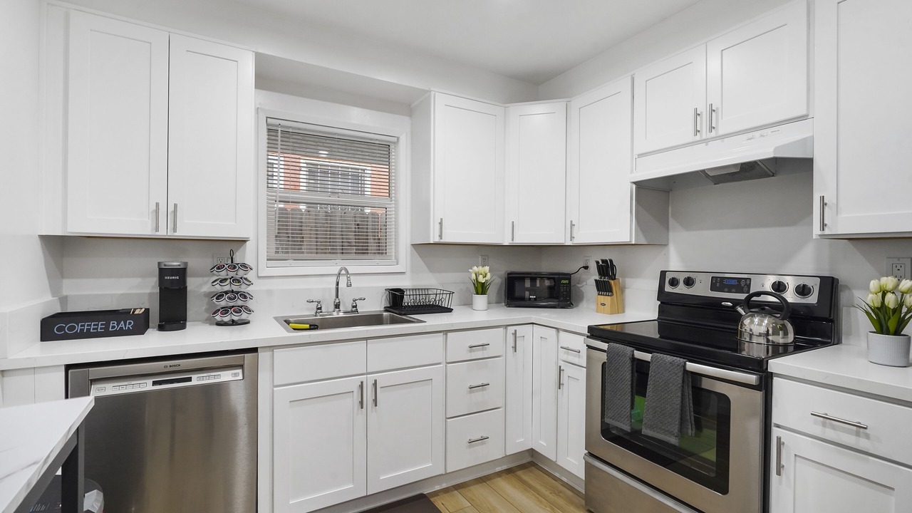 Photo of Kitchen in Alamitos Beach