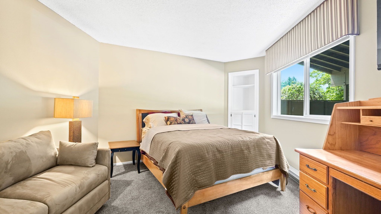 Photo of Bedroom in Welches