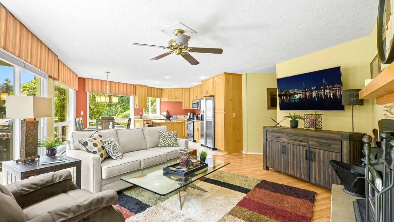Photo of Livingroom in Welches