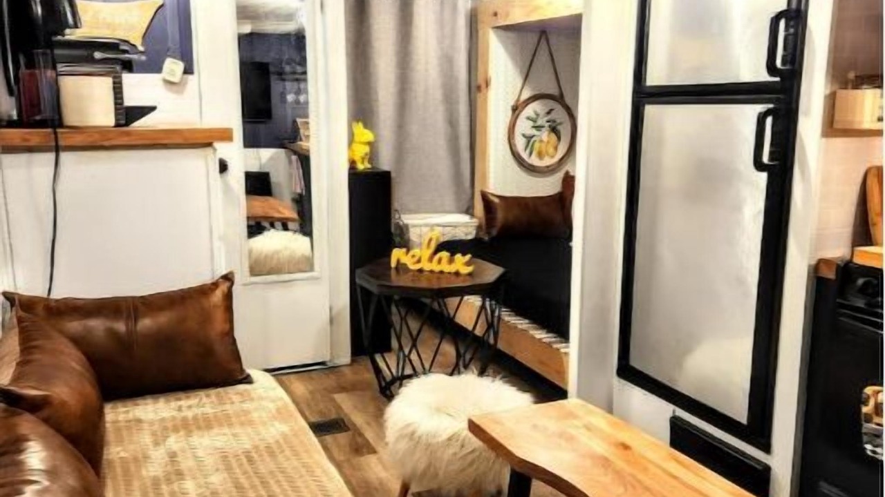 Photo of Livingroom in Myers Flat