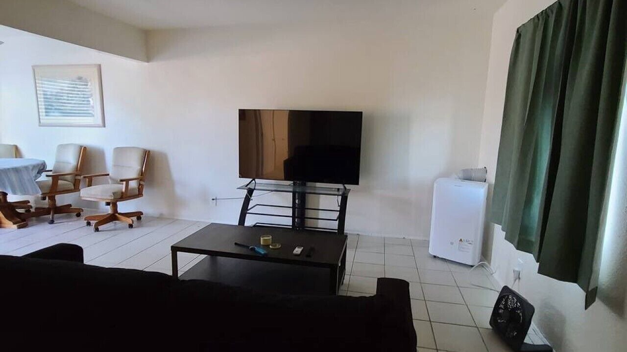 Photo of Livingroom in Victorville