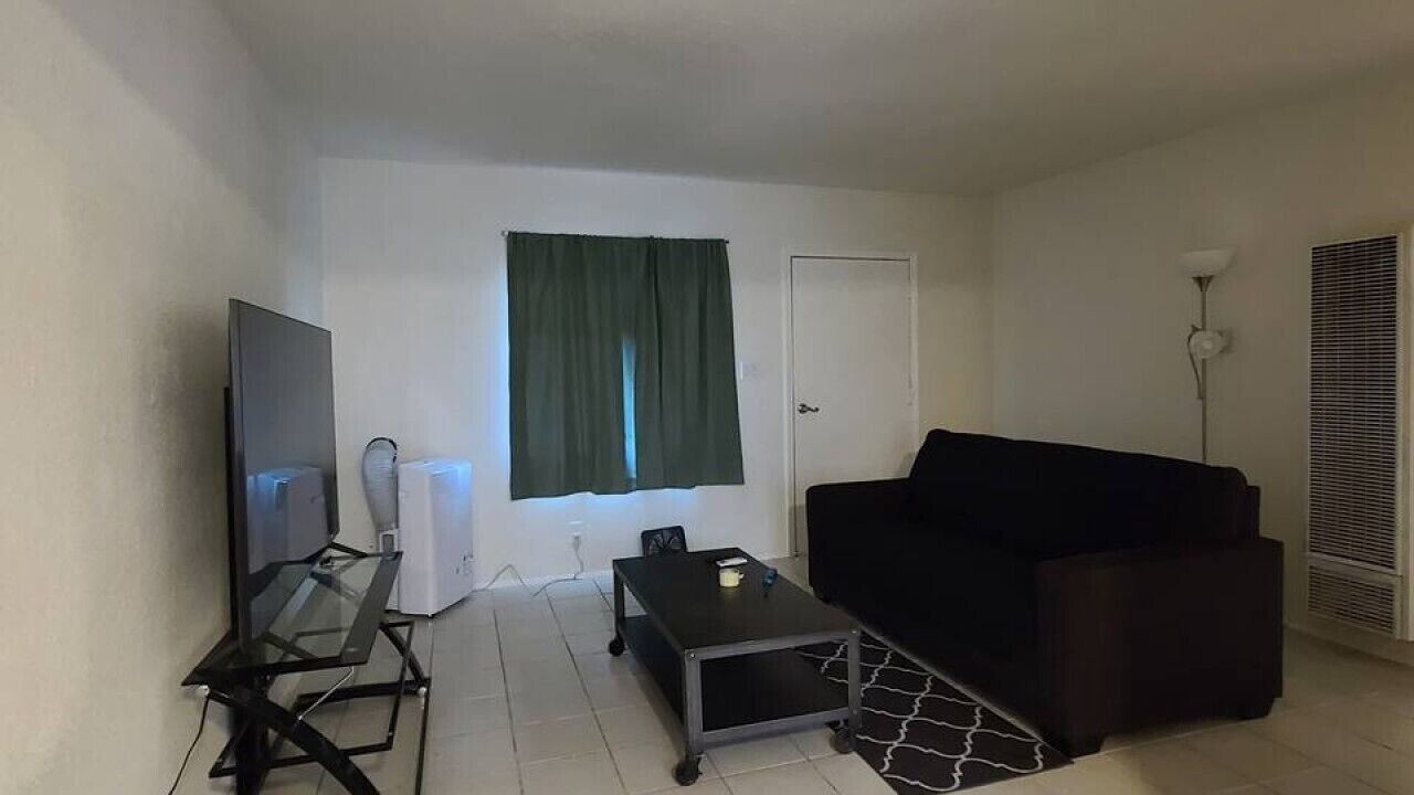 Photo of Livingroom in Victorville