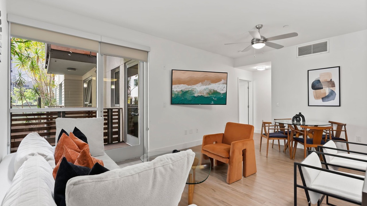 Photo of Livingroom in Pico