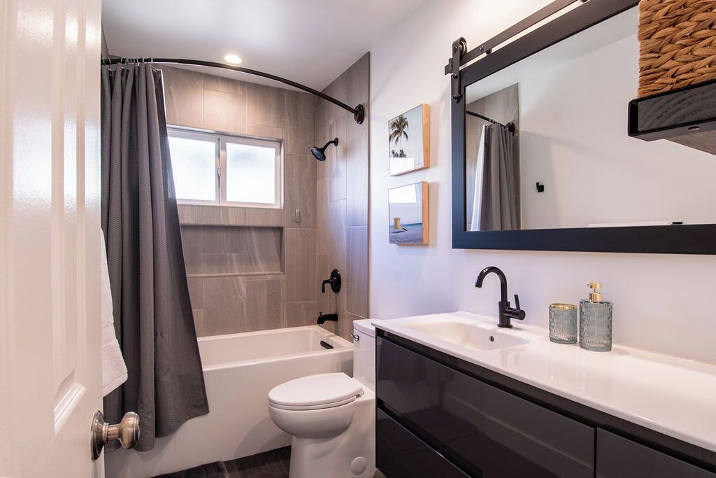 Photo of Bathroom in Bay Park