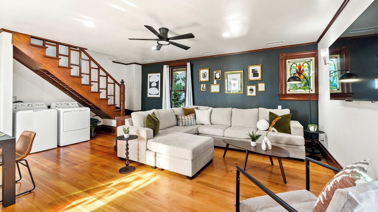 Photo of Livingroom in Bankers Hill