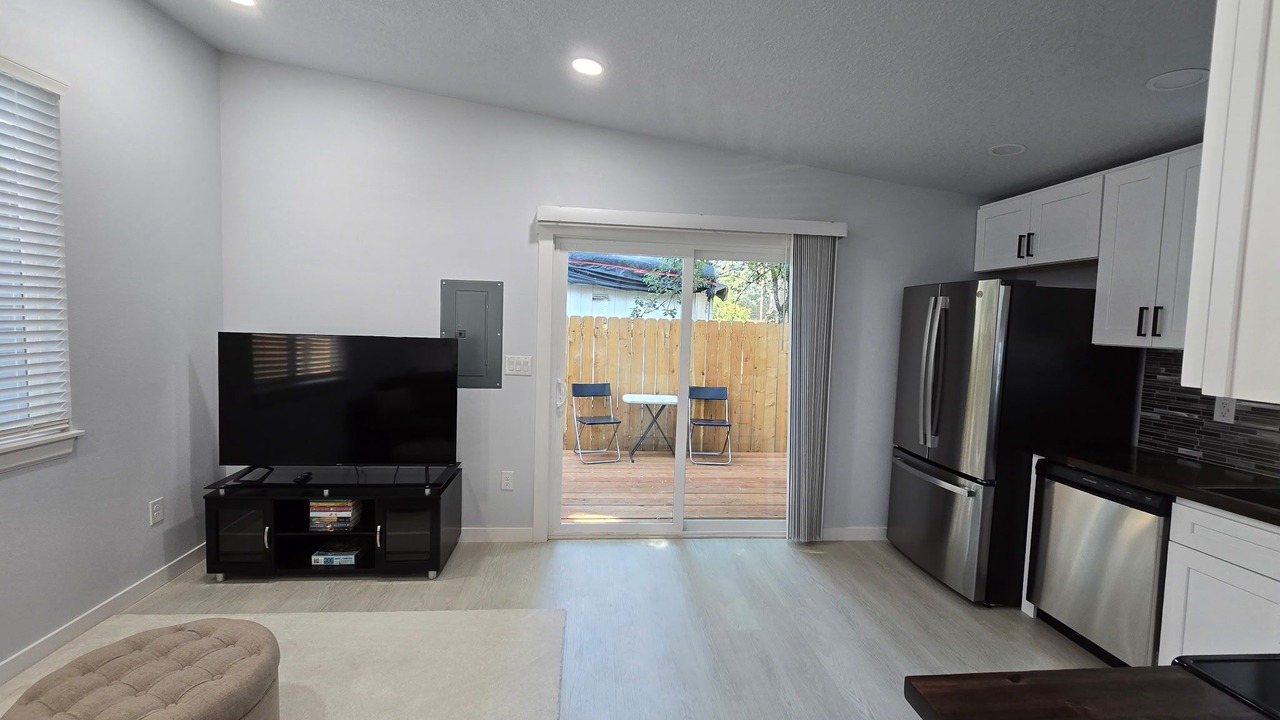 Photo of Livingroom in Carver
