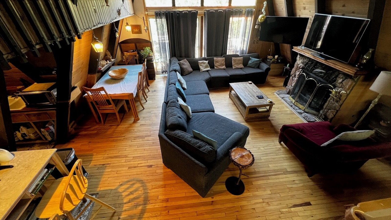 Photo of Livingroom in Big Bear City
