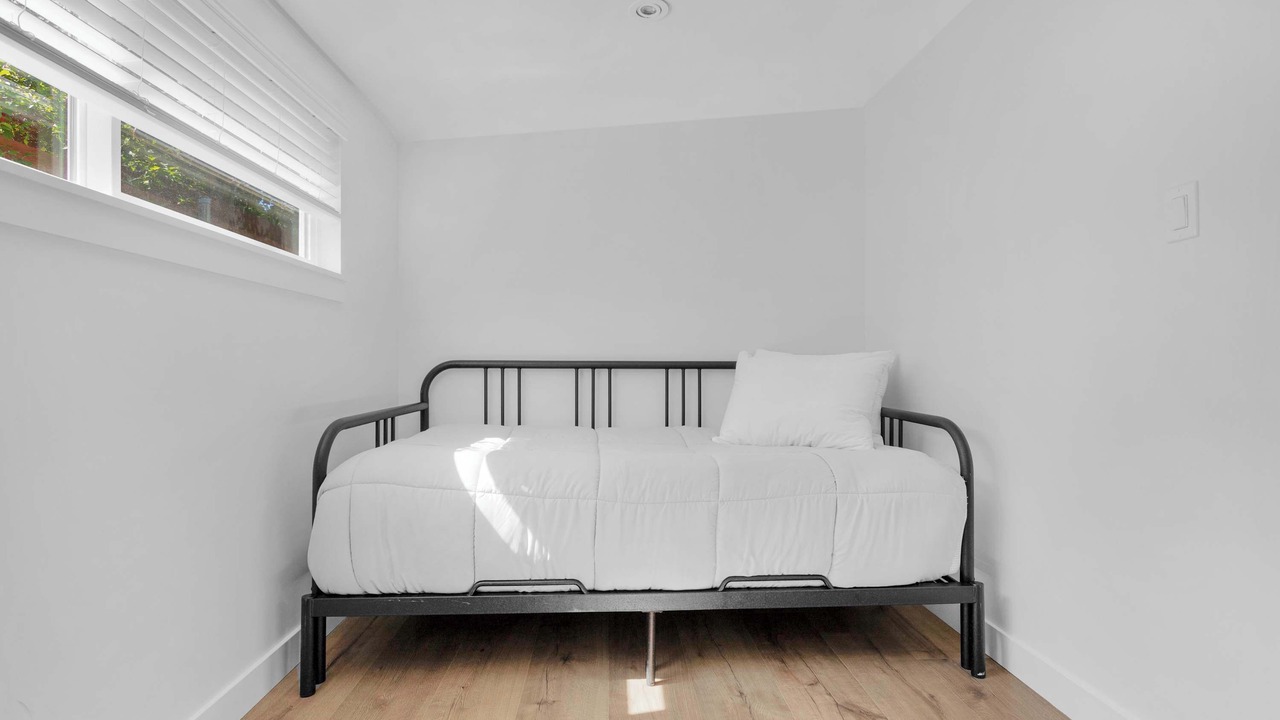 Photo of Bedroom in Freestone