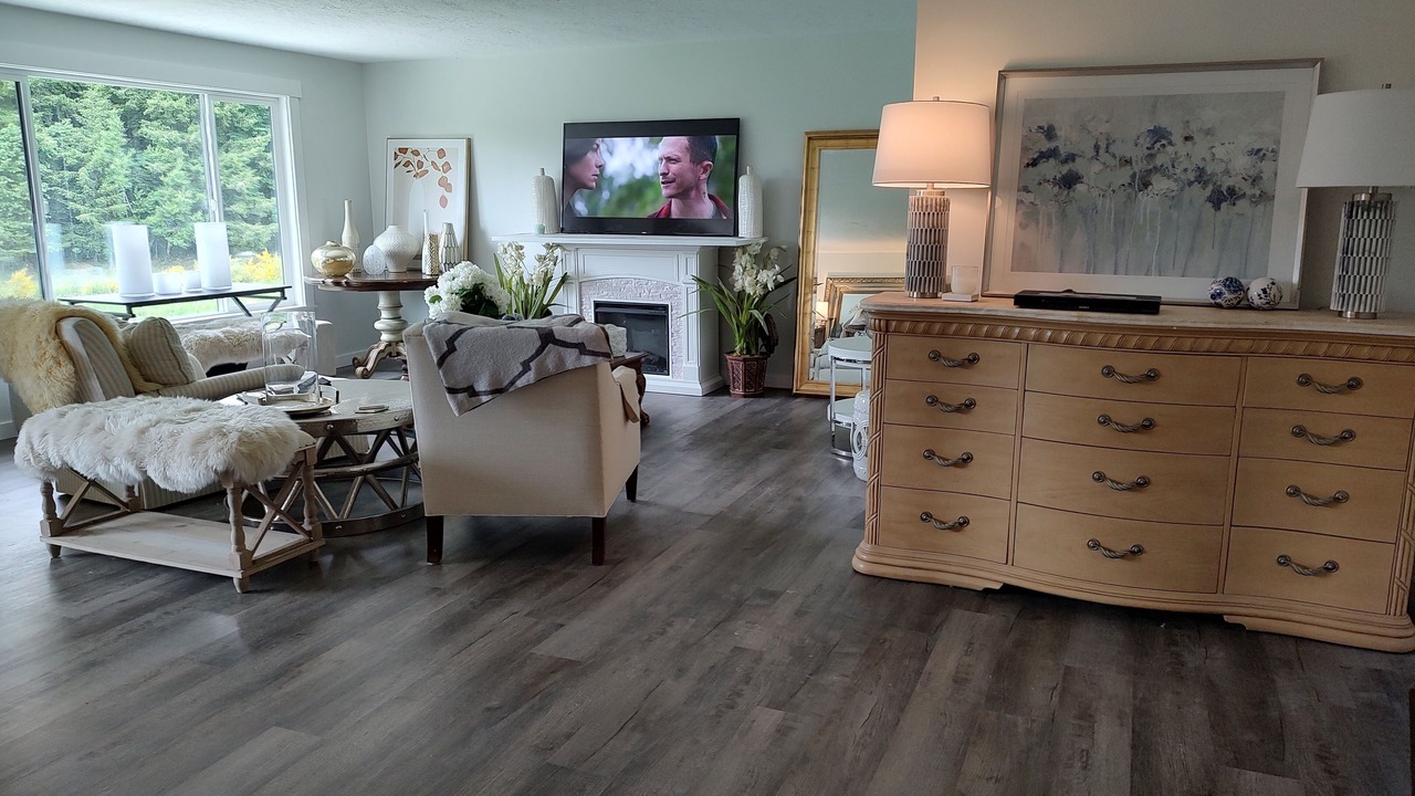 Photo of Livingroom in Clatskanie