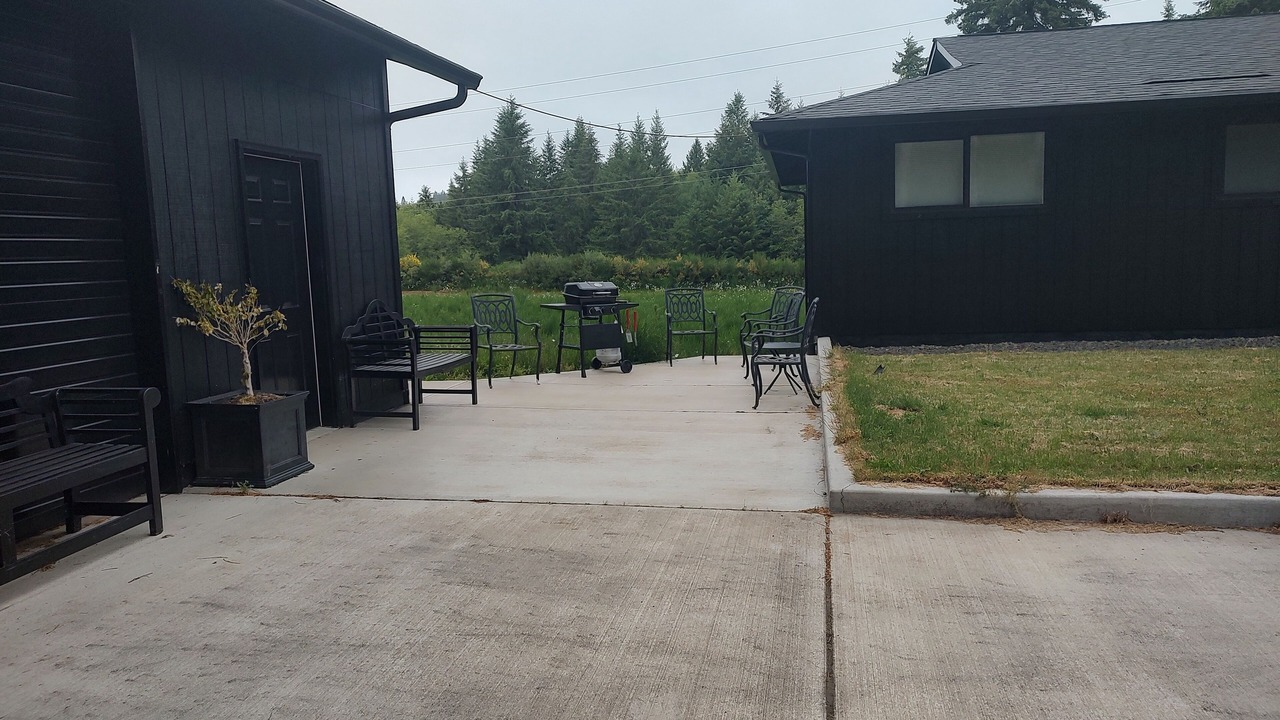 Photo of Patio Balcony in Clatskanie