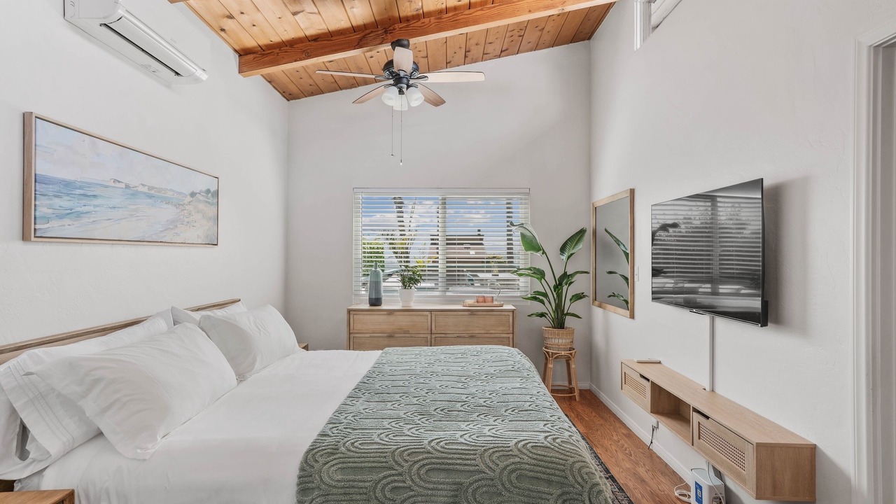 Photo of Bedroom in Bay Park