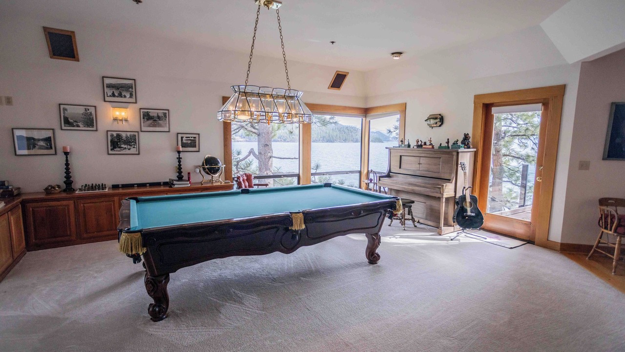 Photo of Bedroom in Glenbrook