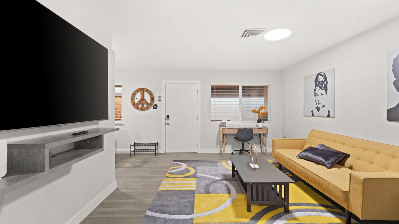 Photo of Livingroom in Downtown Las Vegas