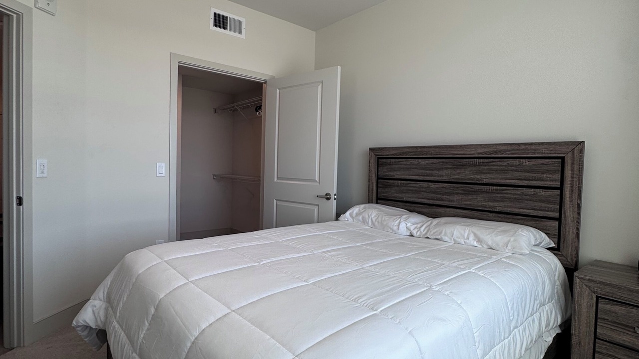 Photo of Bedroom in Midway District