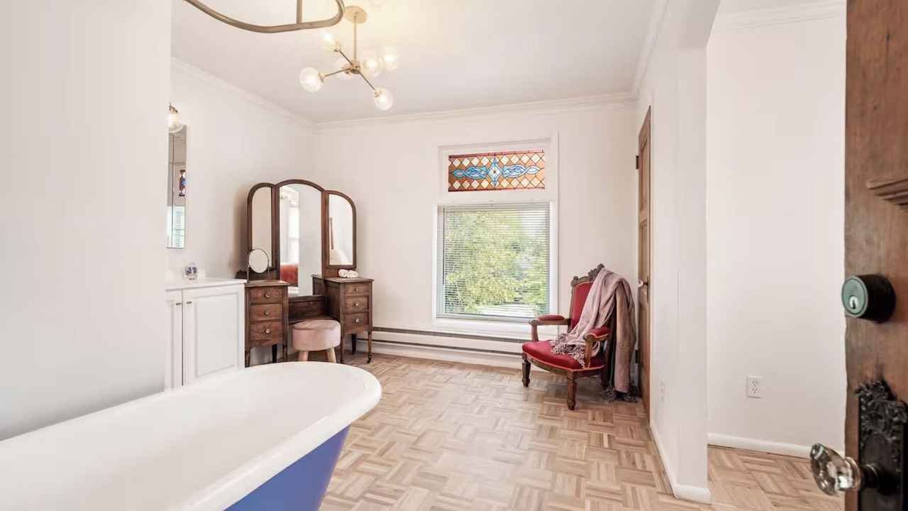 Photo of Bathroom in East Central