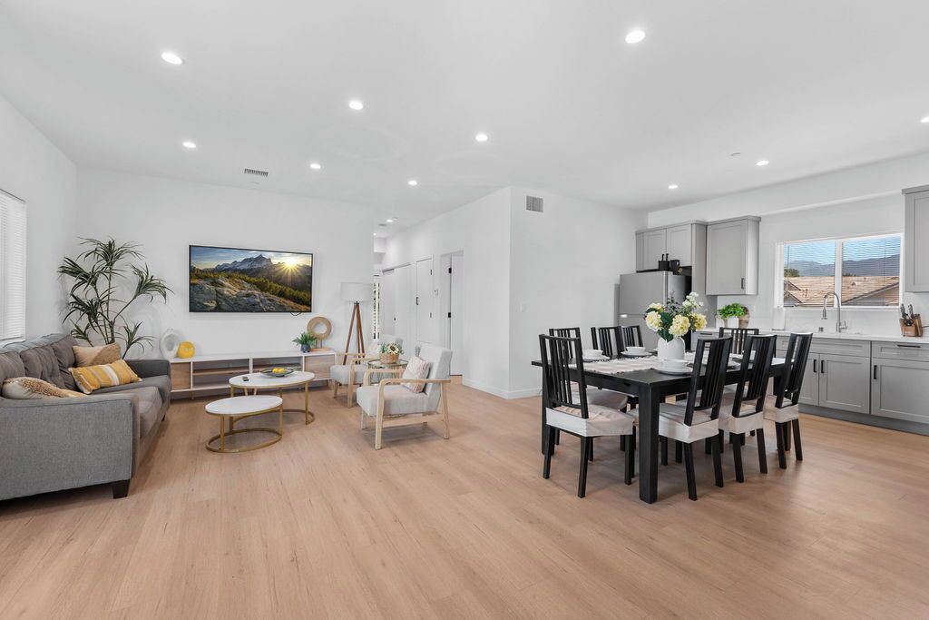 Photo of Livingroom in Upland