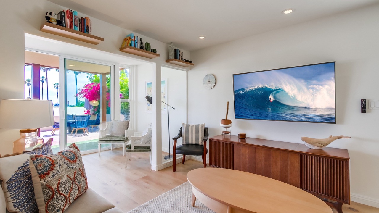Photo of Livingroom in South Mission Beach