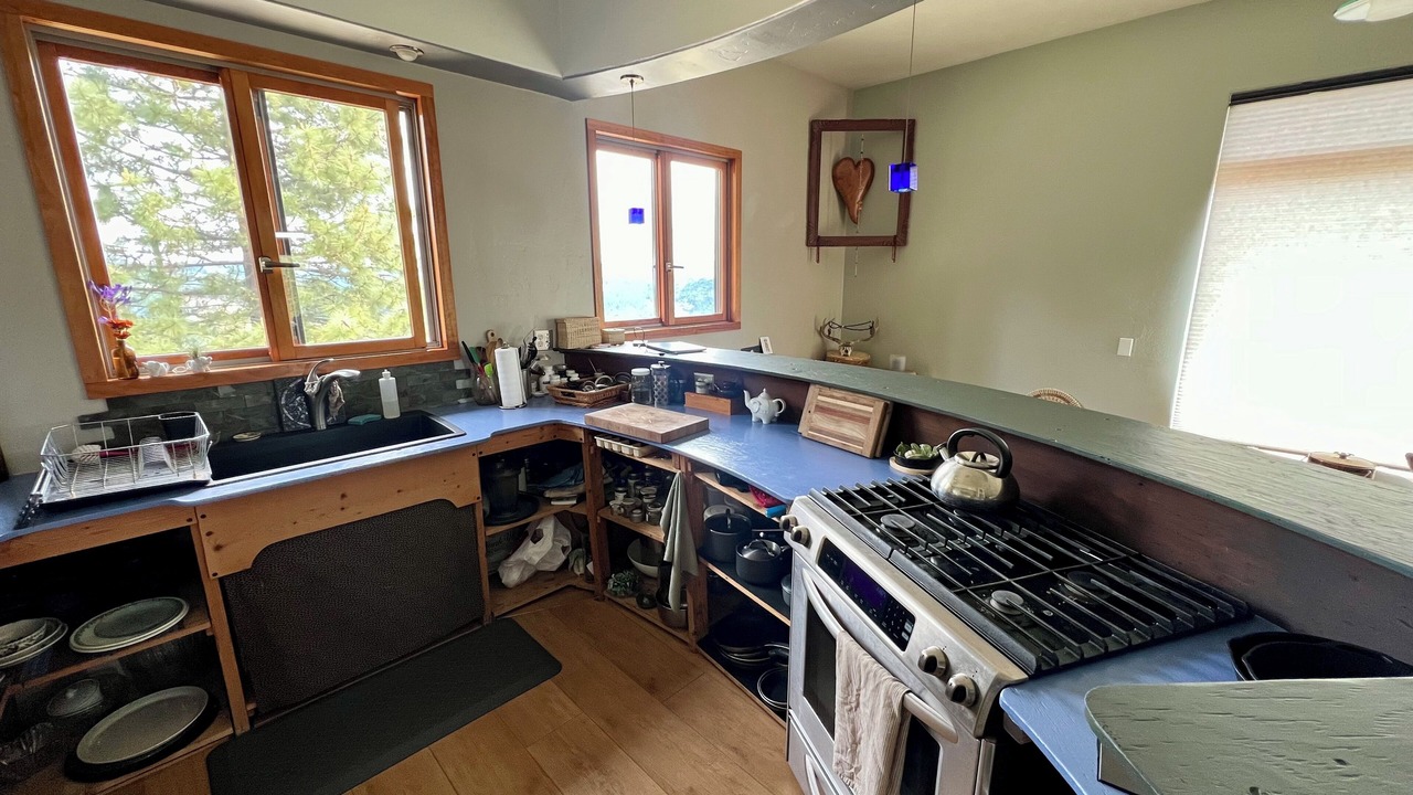 Photo of Kitchen in Myers Flat