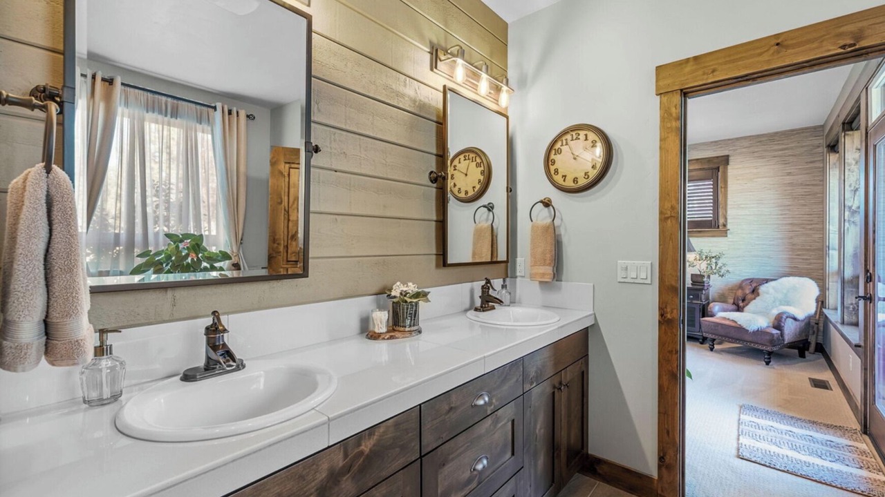 Photo of Bathroom in Alfalfa
