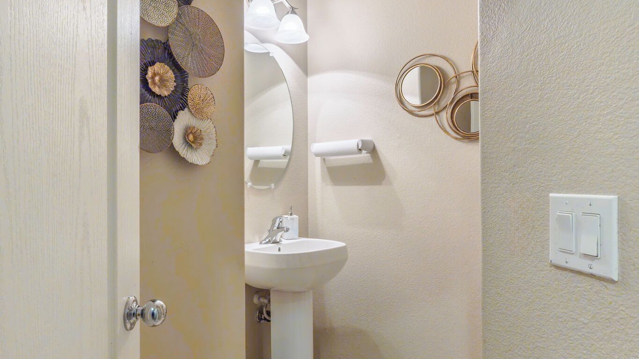 Photo of Bathroom in Centennial Hills