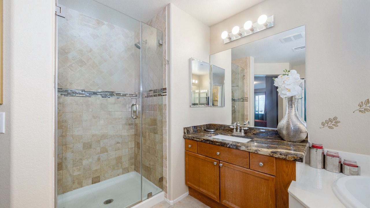 Photo of Bathroom in Centennial Hills