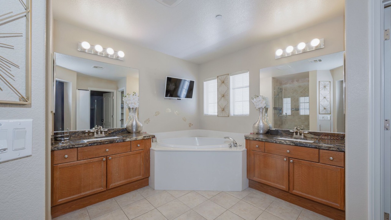 Photo of Bathroom in Centennial Hills