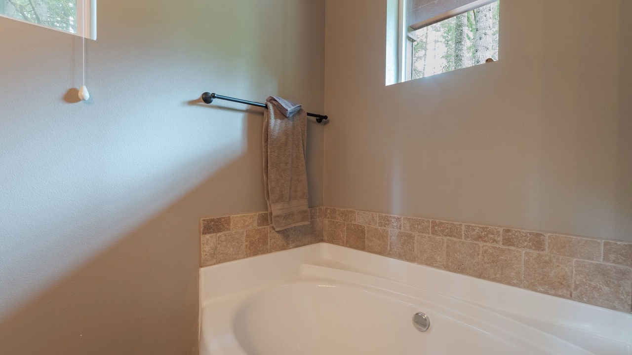 Photo of Bathroom in Zigzag