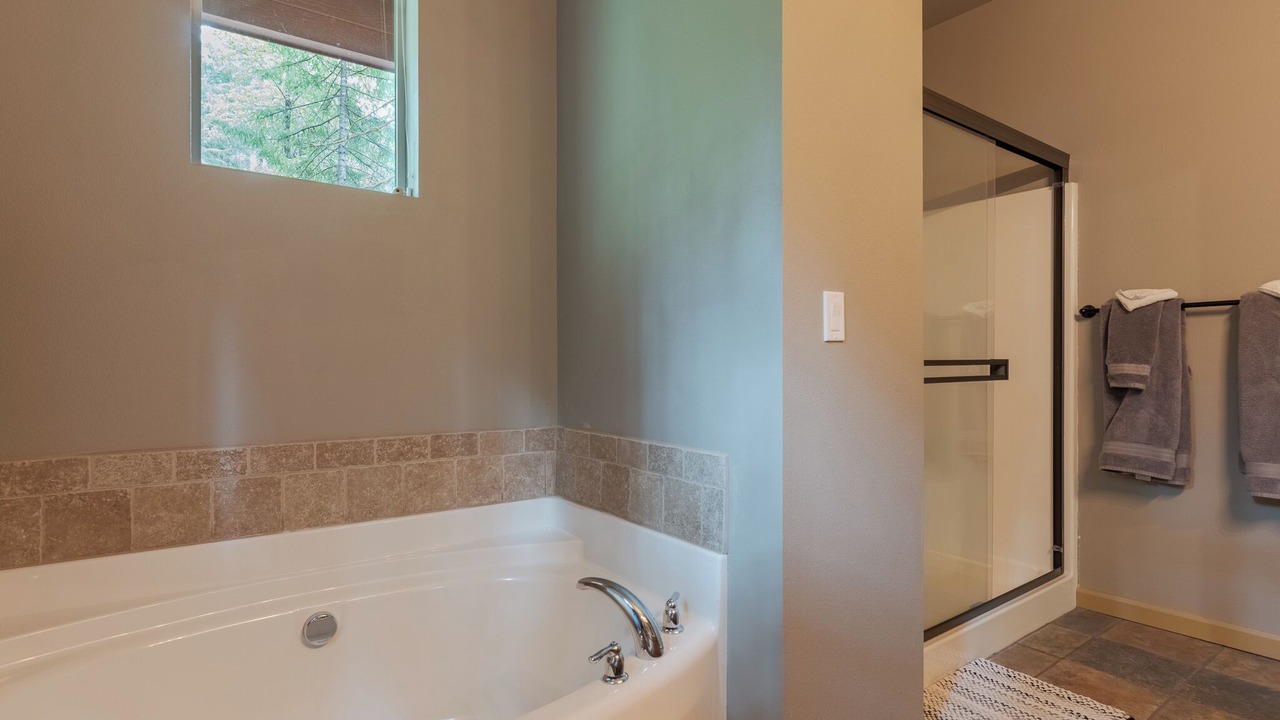 Photo of Bathroom in Zigzag