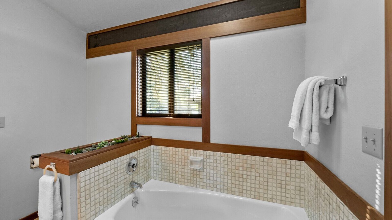 Photo of Bathroom in Graeagle
