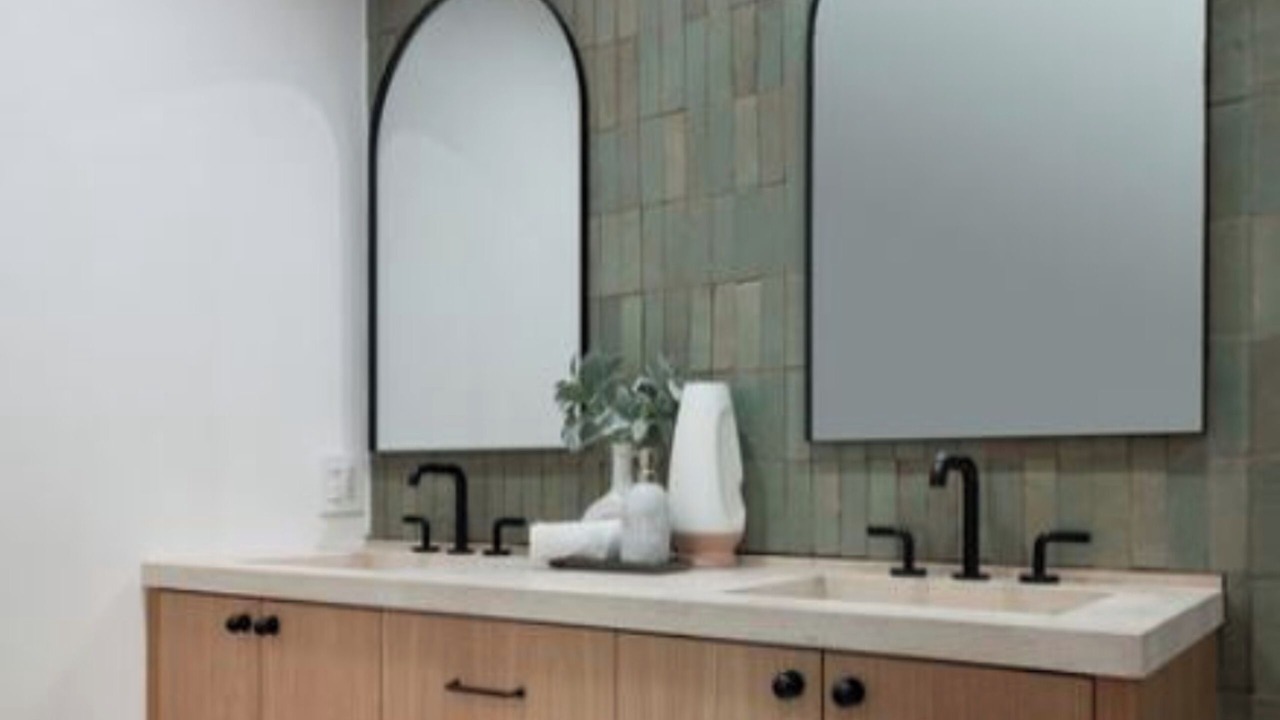 Photo of Bathroom in Studio City