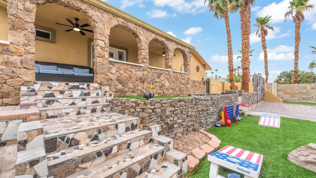 Photo of Outdoor in Spring Valley