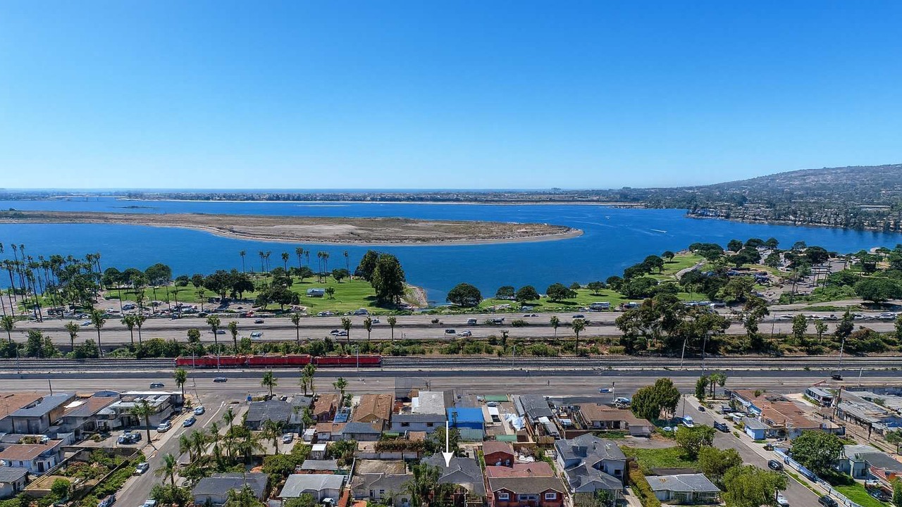 Photo of Outdoor in Bay Park
