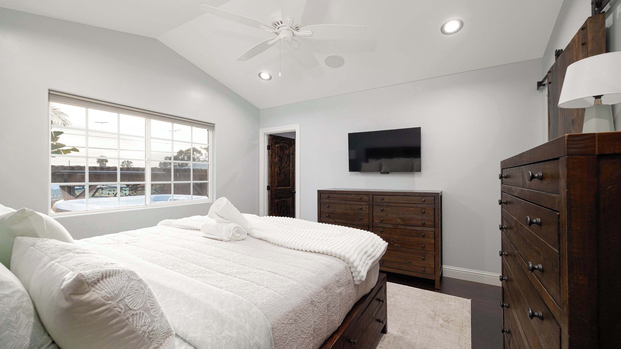 Photo of Bedroom in Bay Park
