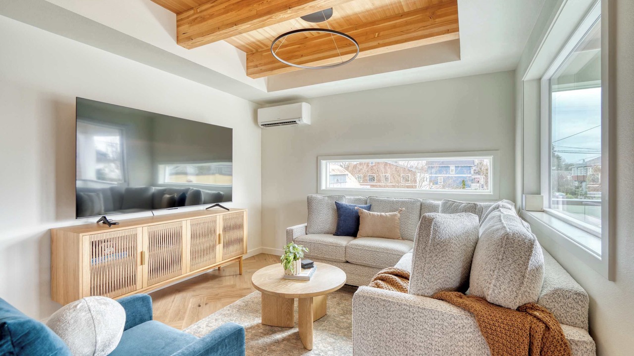 Photo of Livingroom in Alberta Arts District