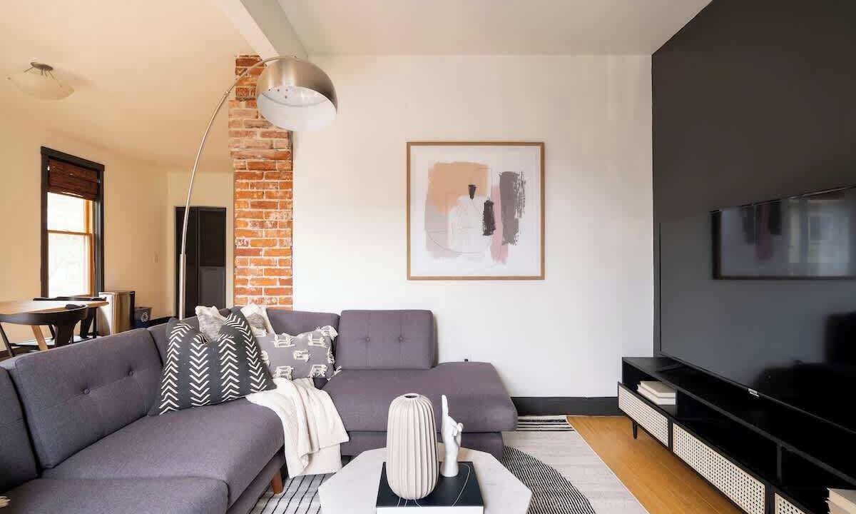 Photo of Livingroom in Uptown