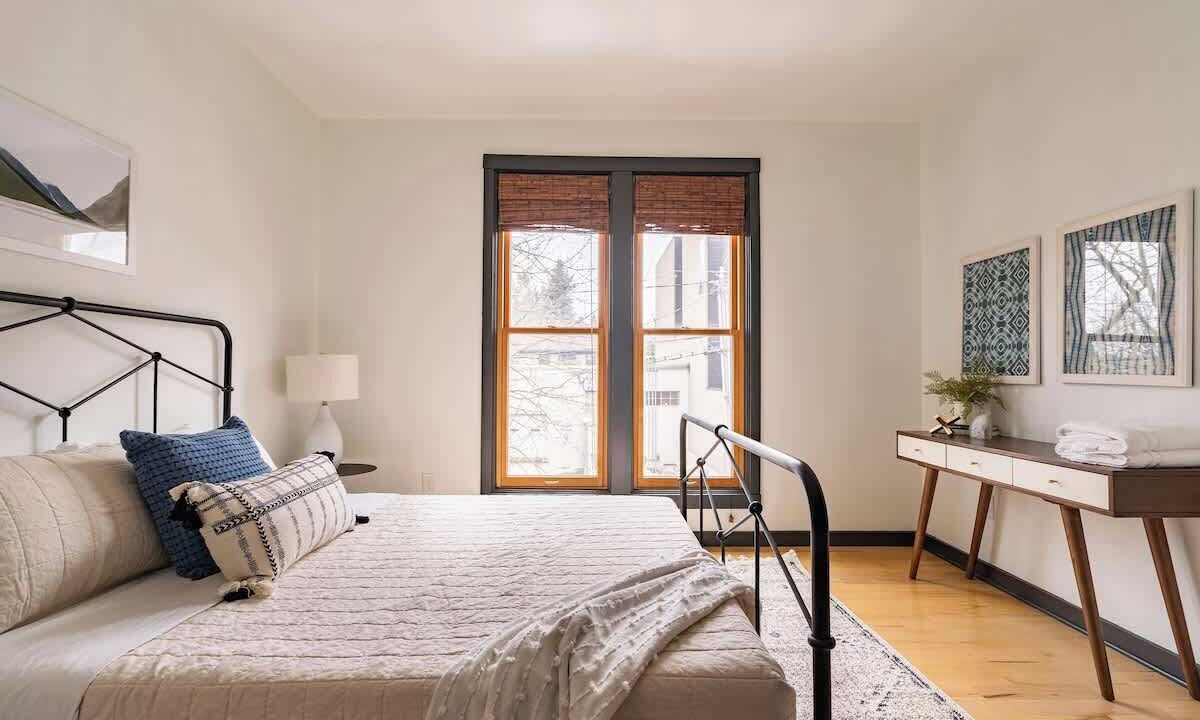 Photo of Bedroom in Uptown