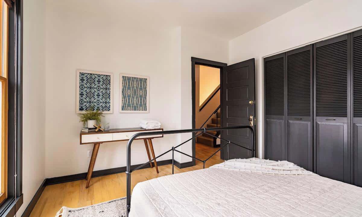 Photo of Bedroom in Uptown