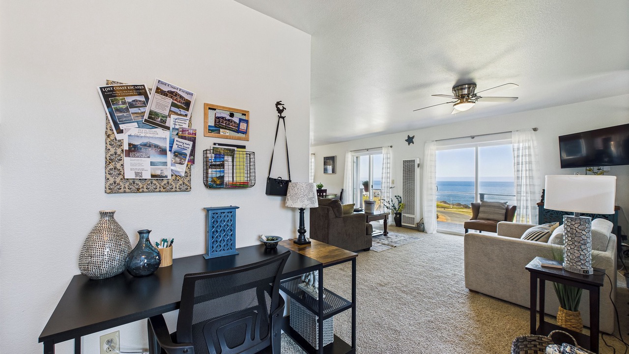 Photo of Livingroom in Shelter Cove