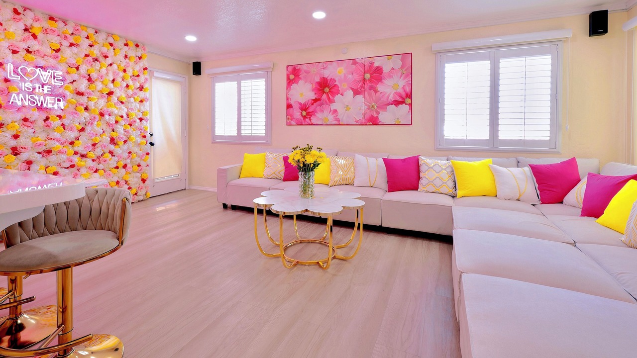 Photo of Livingroom in Paradise Hills