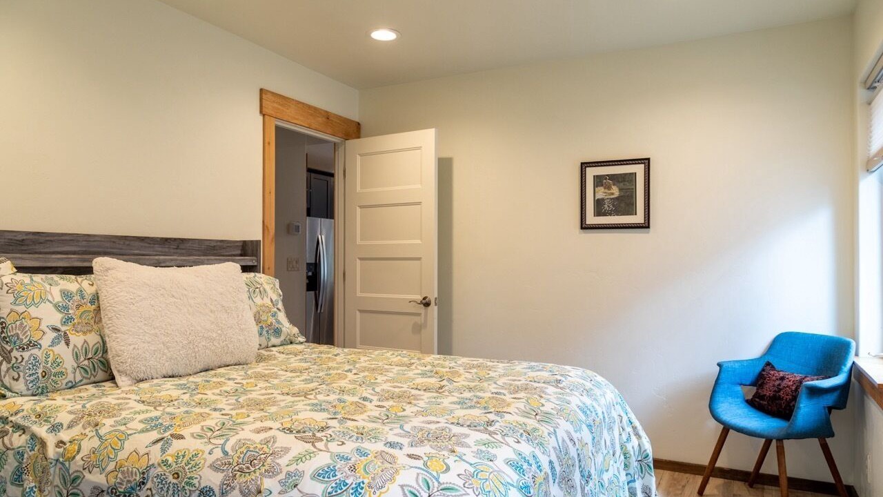 Photo of Bedroom in Sisters