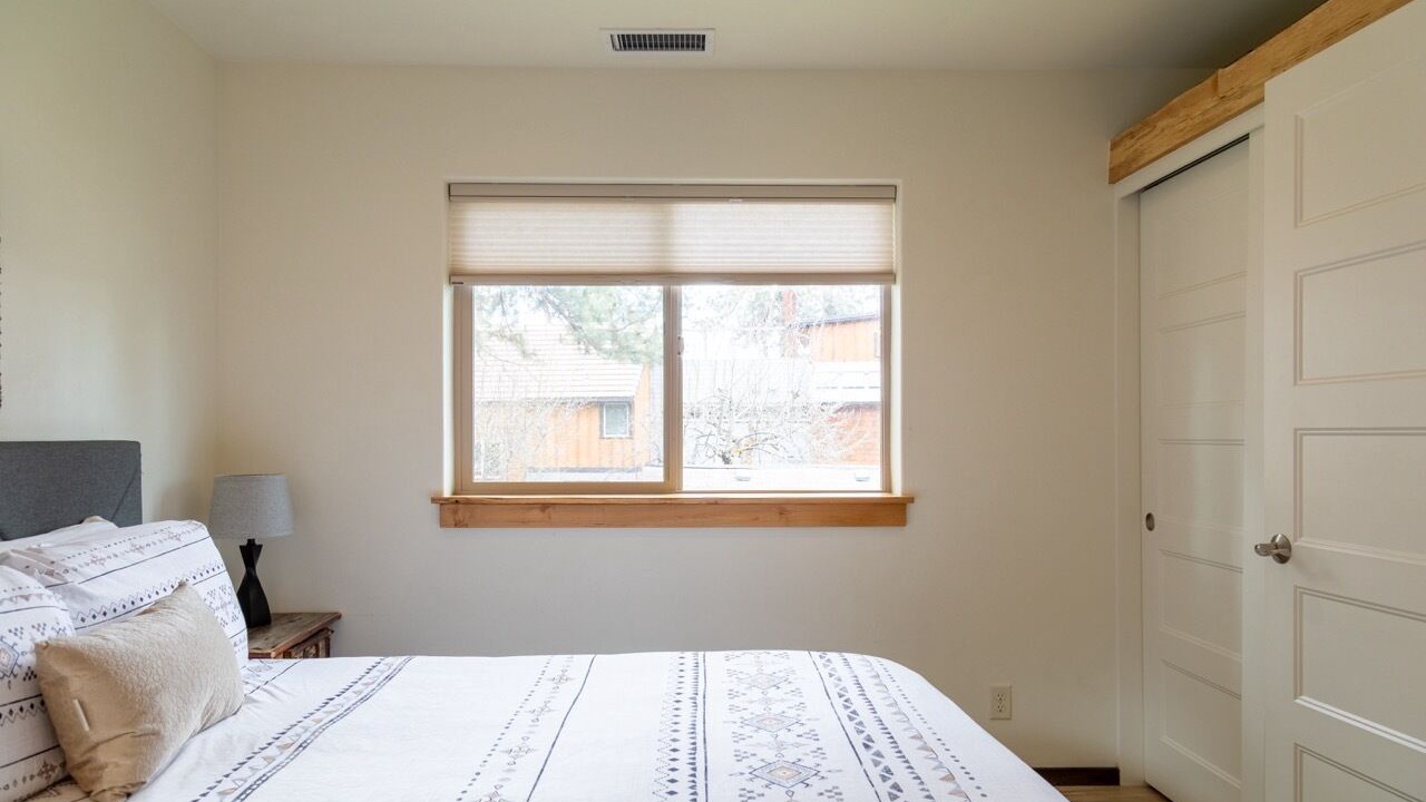 Photo of Bedroom in Sisters